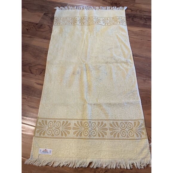 3 Vintage Cannon Monticello Santa Cruz Bath Hand Towels Sculpted Fringe Yellow - Picture 4 of 10